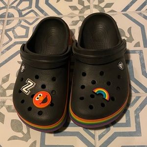 Crocband rainbow, size 6